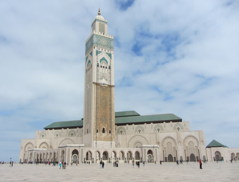 Hassan II Mosque - talles minarett of the world (210 m)
